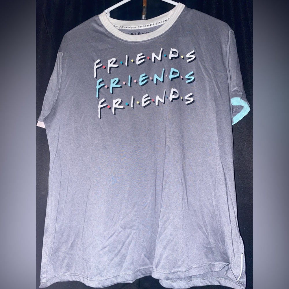 FRIENDS sleepwear top